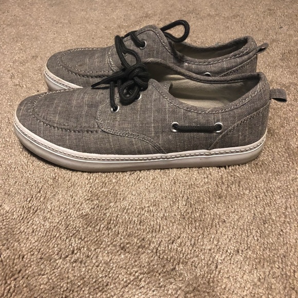 Boy size 4 gray loafers - Picture 3 of 3